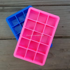 AYI&AYEE Silicone Ice Cube Trays with Lids - 2 Pack - 15 Cavities 1 2/5  inch (2 tbsp / 30ml / 1 fl oz) Square Ice Cubes Baking Molds - BPA free -  Easy