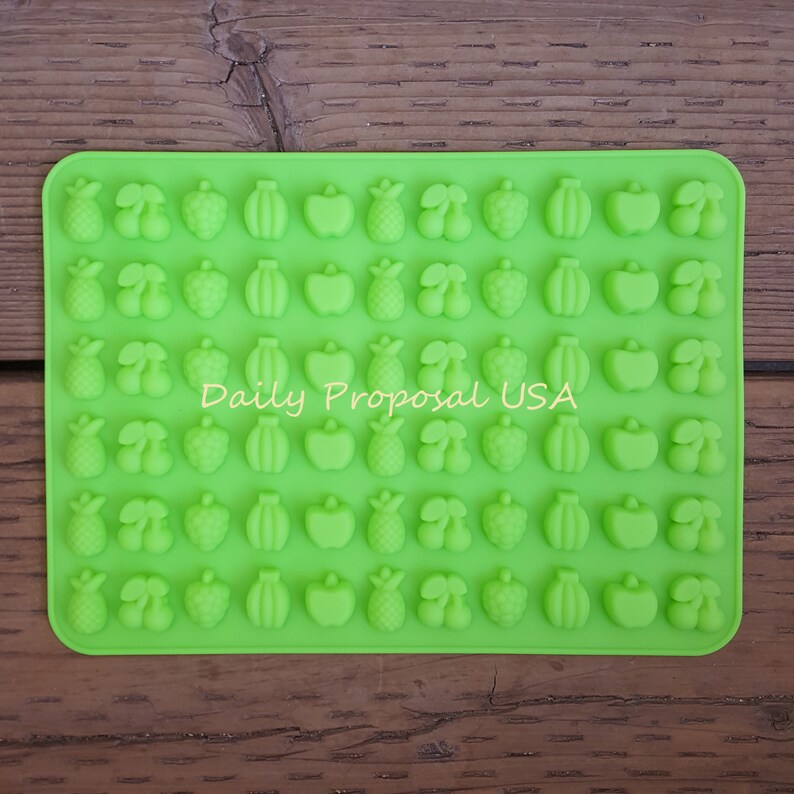 Mini silikonform kanin höra katt morot daisy äpple stjärna nyckelpiga kokong banan bär äpple choklad godis gelatin is tvål hemgjort hantverk Pineapple Cherry