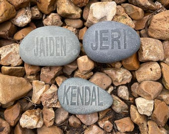 3 piedras con nombre grabado personalizado: piedras de jardín pulidas con chorro de arena
