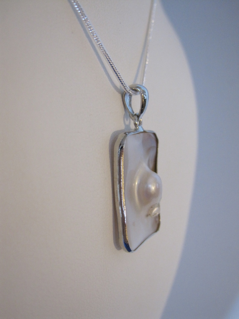 Blister Freshwater Pearl with Leather Necklace