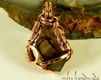 Colgante de punto de cuarzo ahumado - alambre de cobre puro envuelto - joyería artesanal hecha a mano