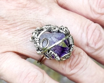 Anillo de punta de amatista en bruto: joyería hecha a mano con alambre de plata alemana, talla 8