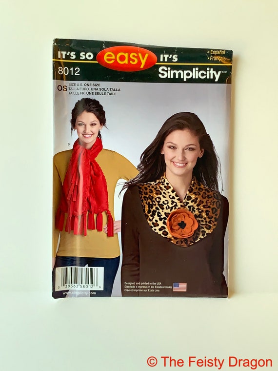 UNCUT Simplicity 8012 It's So Easy Sewing Fleece Scarf  Easy Scarf Braided Edge Scarf Lay Flat