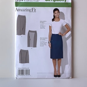 UNCUT Simplicity 1541 / S 0503 Sewing Pattern. Misses&#39;, Miss Petite Skirt in Three Lengths, with Pattern Pieces for Slim, Average, Curvy.