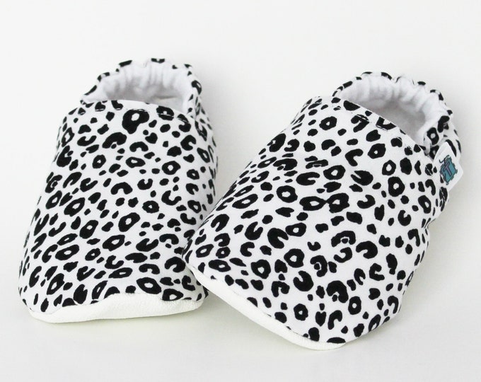 white cotton slippers