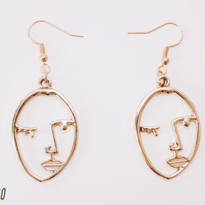 Unique Face Earrings Statement Jewelry Exclusive handmade earrings head earrings golden wire human face fashion metal hands earrings tumblr Picasso