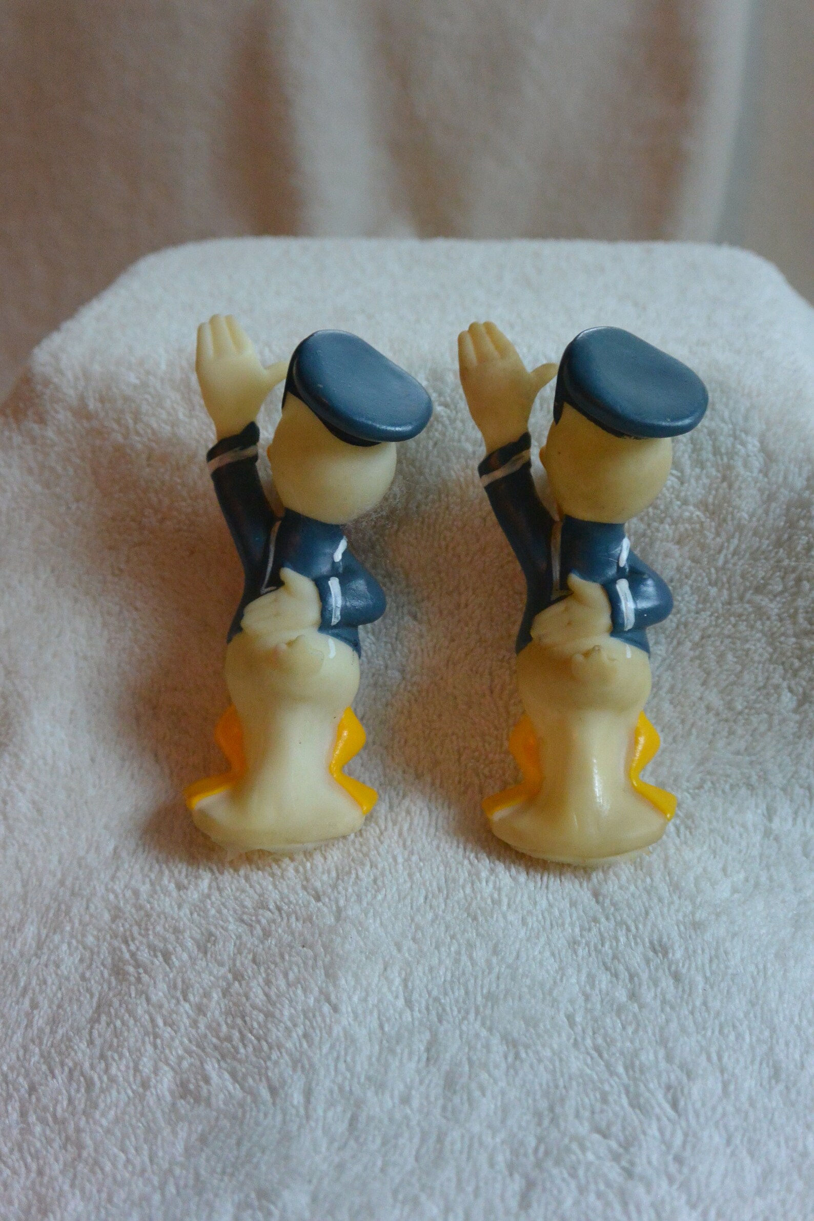 donald duck figures