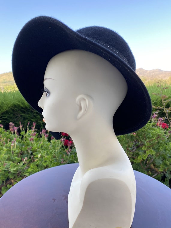 1940's Black Wool Tilt Hat with Grosgrain Ribbon … - image 2