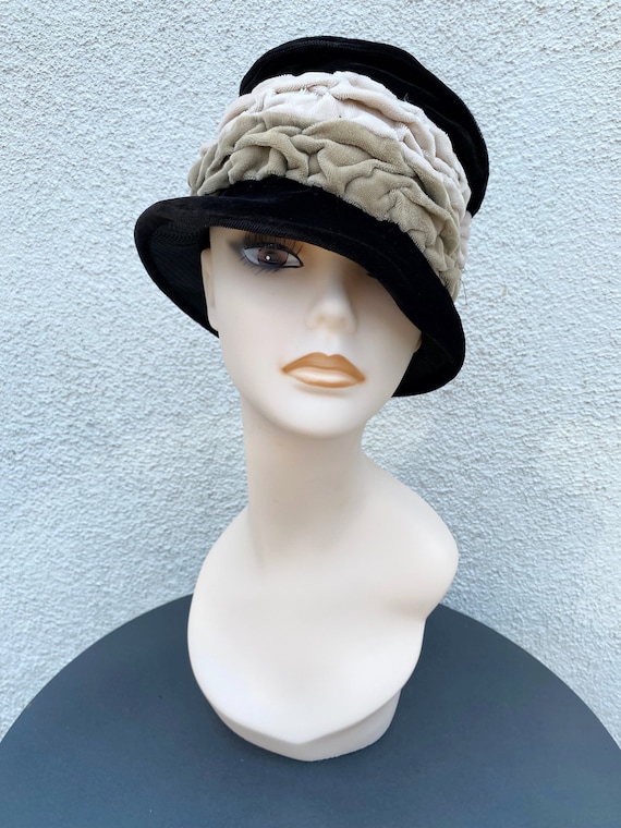 1920's-1960's Black & Taupe Velvet Hat - image 1