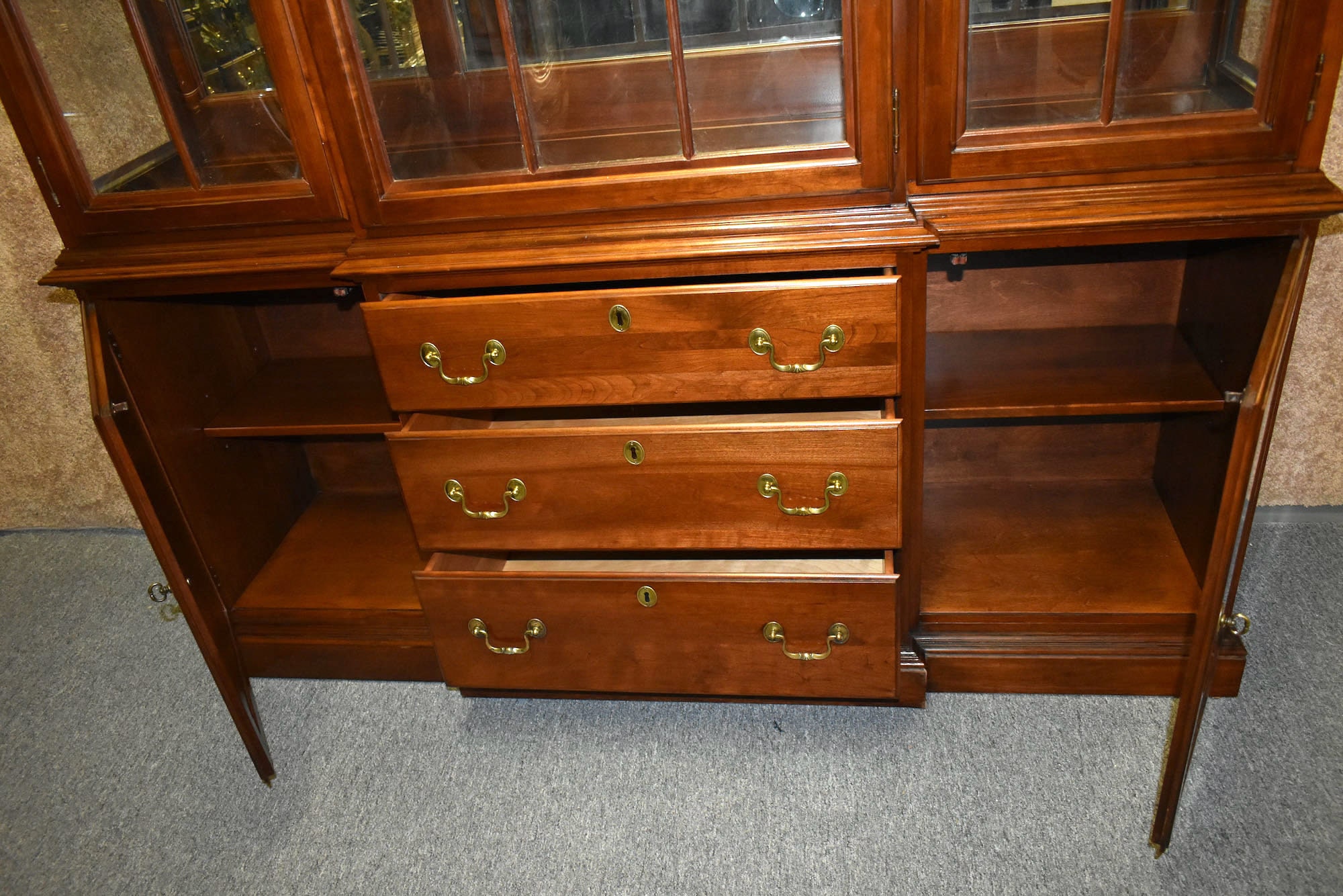 Vintage Two Piece Ethan Allen Traditional Style China Etsy