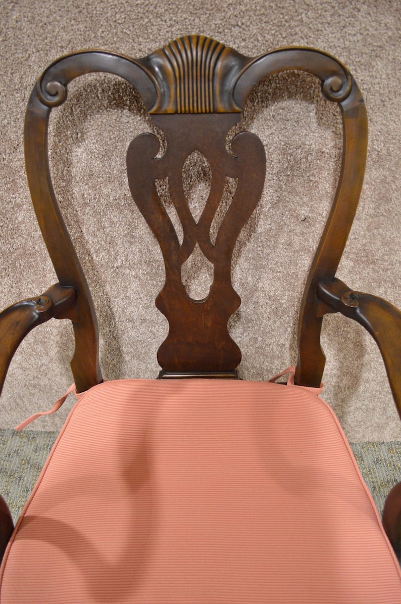 Vintage Set of 6 Walnut Queen Anne Chairs