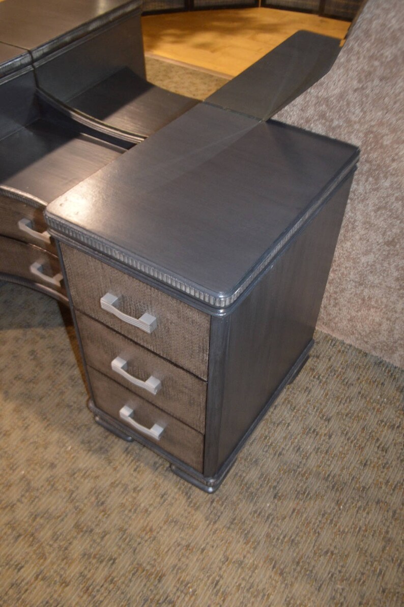 Vintage Art Deco Vanity wMirror /& Bench in a Silver Gray Finish