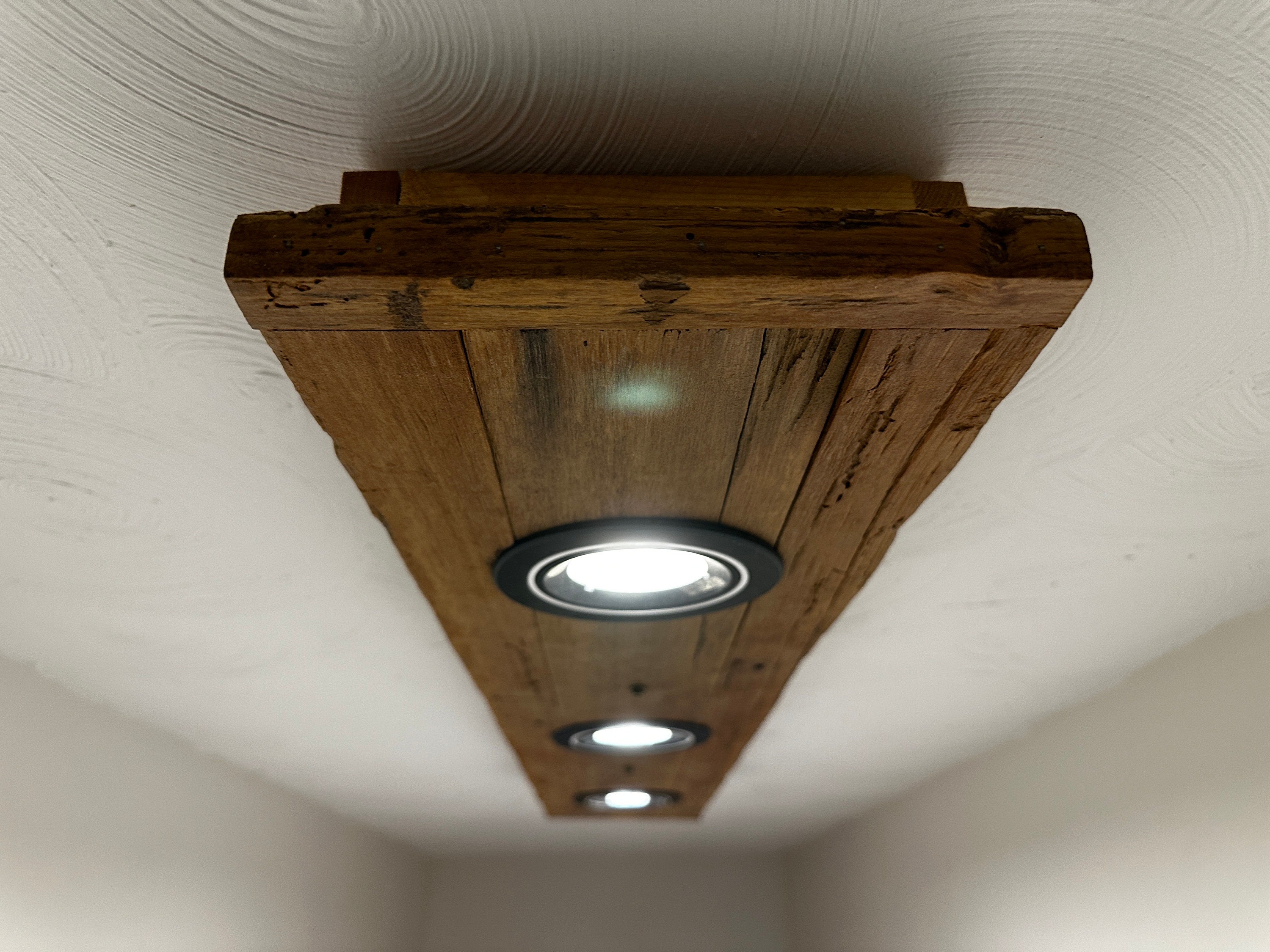 The “barn Plank” Linear Barnwood Recessed Light - Etsy, image size:3000x2250