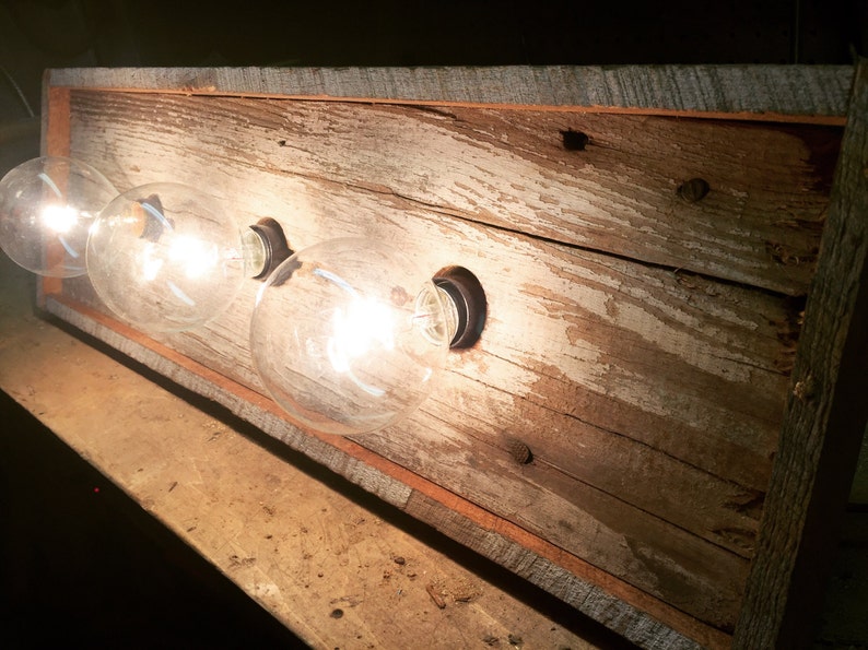 The BUFFALO CREEK 4 bulb barnwood Rustic vanity light image 4