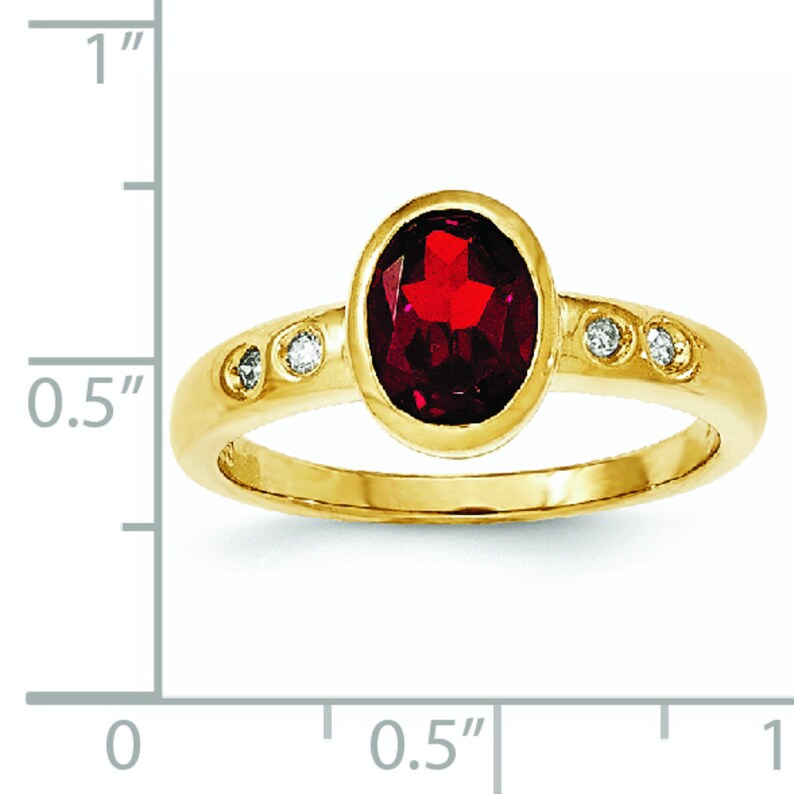 Ladies Modern 14K Yellow Gold Red Garnet Gemstone /& Diamond Accent Band Ring