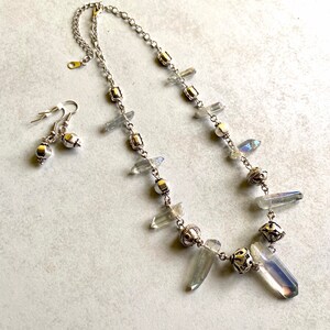 Schillernde Bergkristall Halskette mit vintage silbernen Perlen / Märchen Halskette / Hochzeit Halskette / Prinzessin SchmuckSet