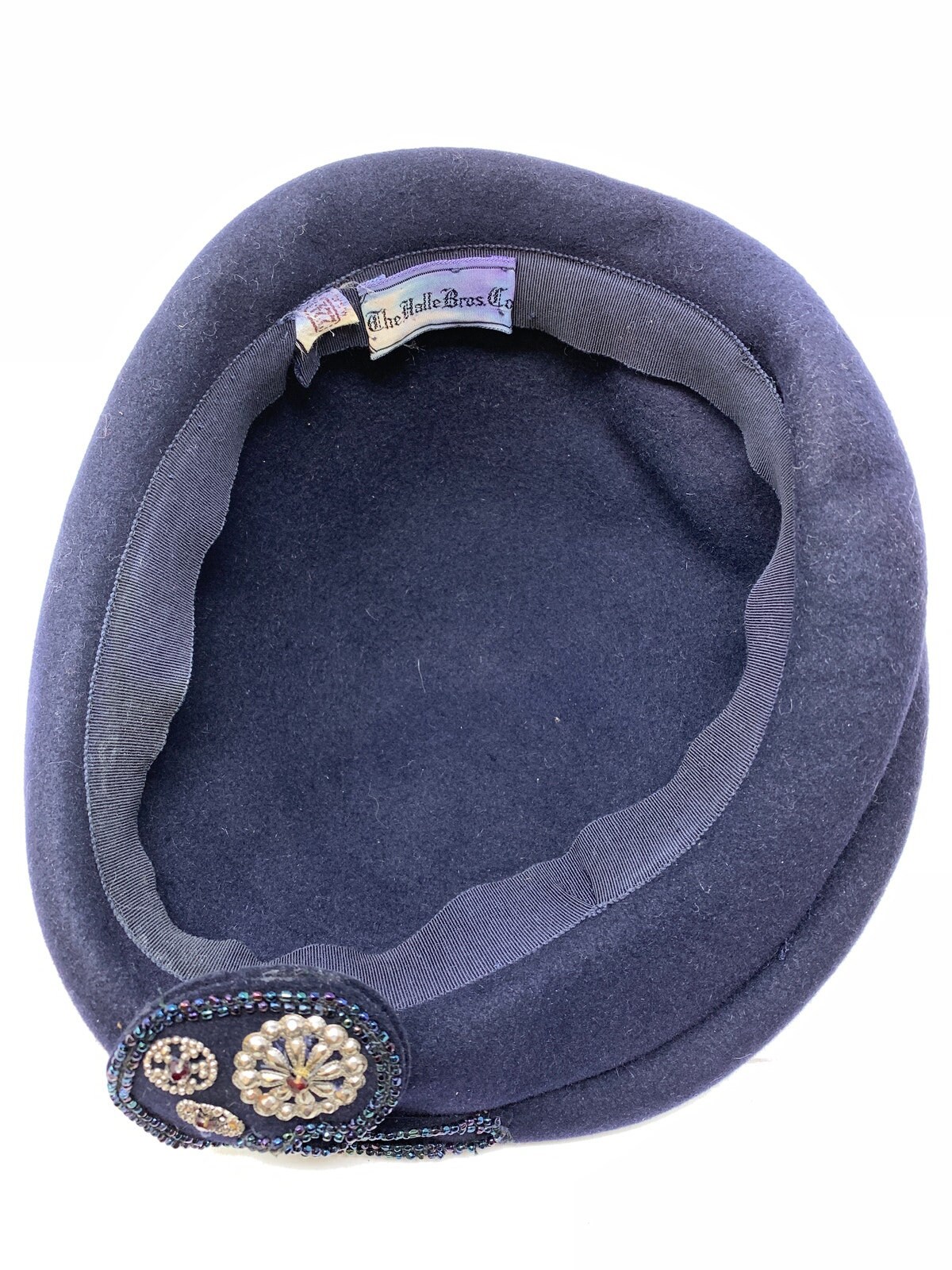 Vintage the Halle Bros Co Sculptural Hat Navy Blue Wool  display picture 2