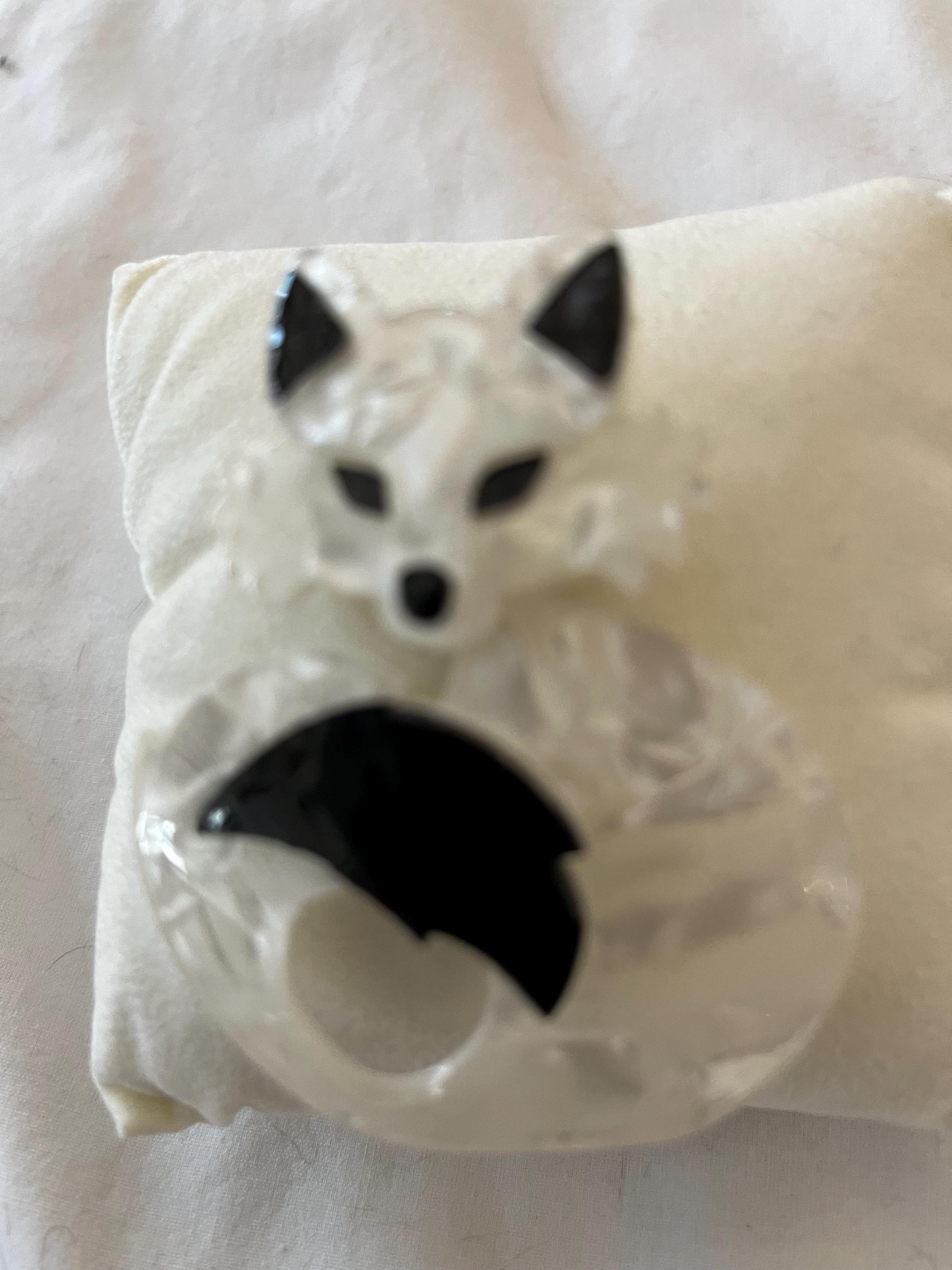 フォクシーブローチ ホワイトレジン - Etsy 日本