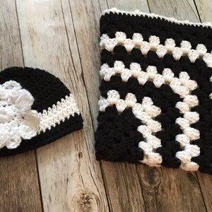 Newborn Victorian Baby Blanket /& Matching Hat; Beanie Photo Prop Baby Shower Gift Shabby Chic Grey White Crochet Granny Square