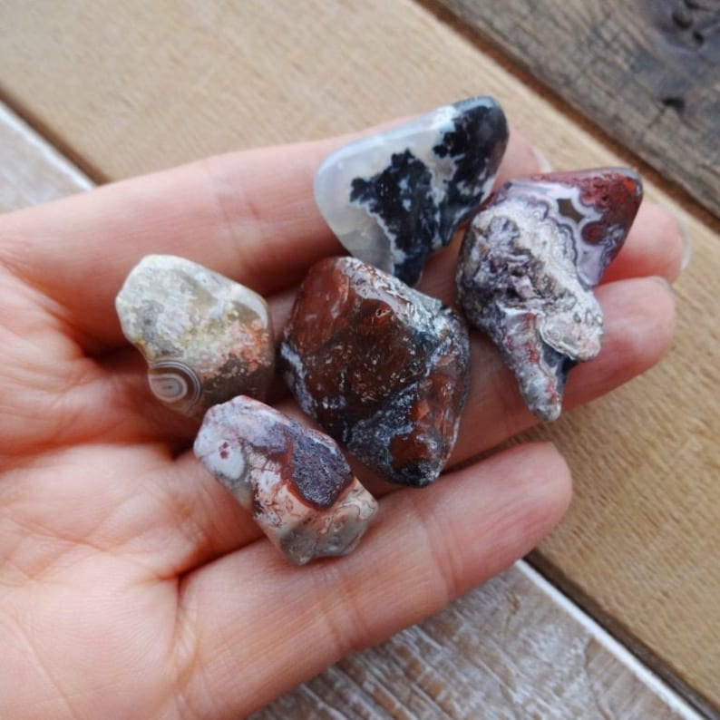 Set of 5 Red Crazy Lace Agate tumbled stones