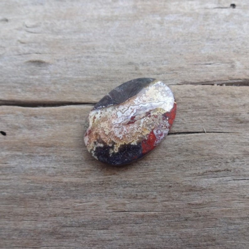 Crazy Lace Agate oval cabochon 29x20mm