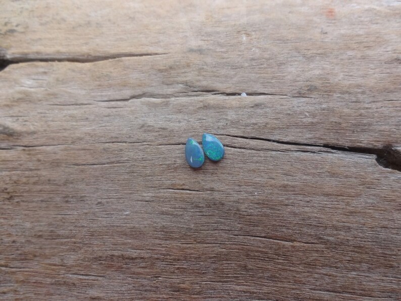 Pair Green Australian Doublet Opal small design cabochons 5x3mm blue gems for jewelry making