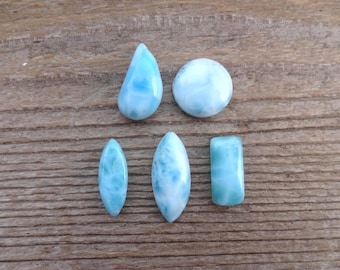 Cabochon de larimar, pierres précieuses bleues pour la fabrication de bijoux, Larimar bleu des Caraïbes