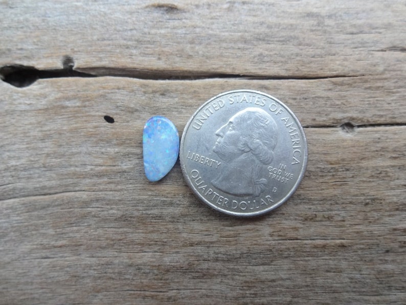 Australian Doublet Opal design cabochon 12x7mm