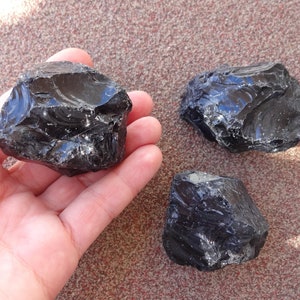 Black Obsidian raw medium stone, collectible rocks and geodes, rough natural black stone for craft home decor altar