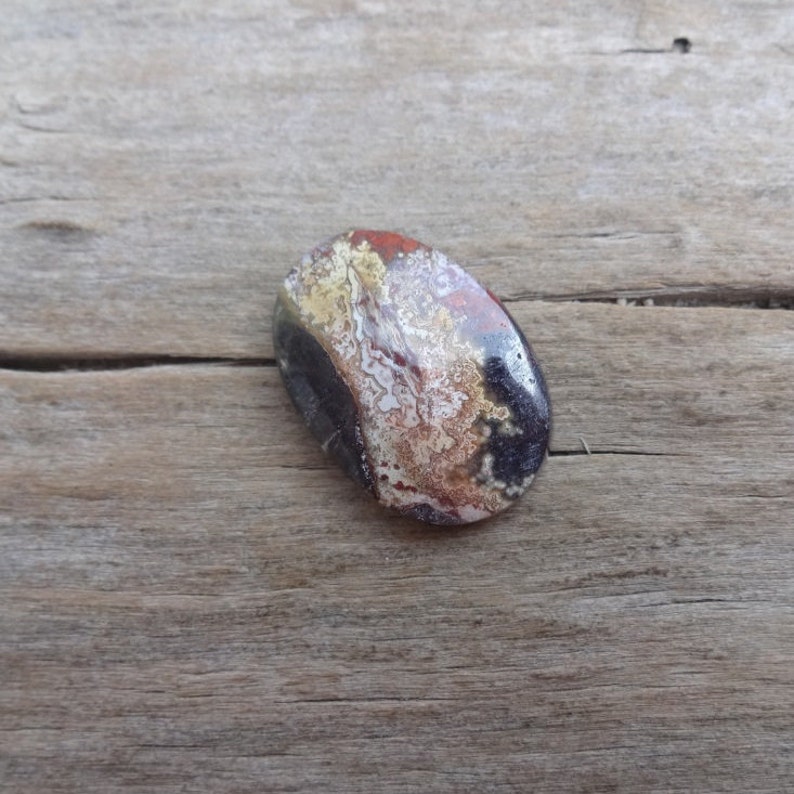 Crazy Lace Agate oval cabochon 29x20mm