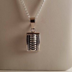 navajo pendant // navajo jewelry // navajo pendant // navajo //Thomas charley