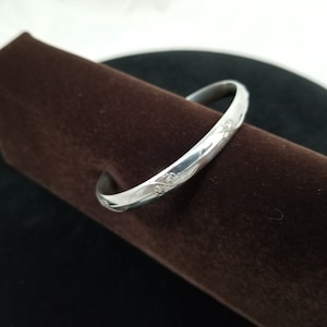 navajo silver bracelet // navajo jewelry // navajo // silver bracelet // navajo silver // pattern wire bracelet