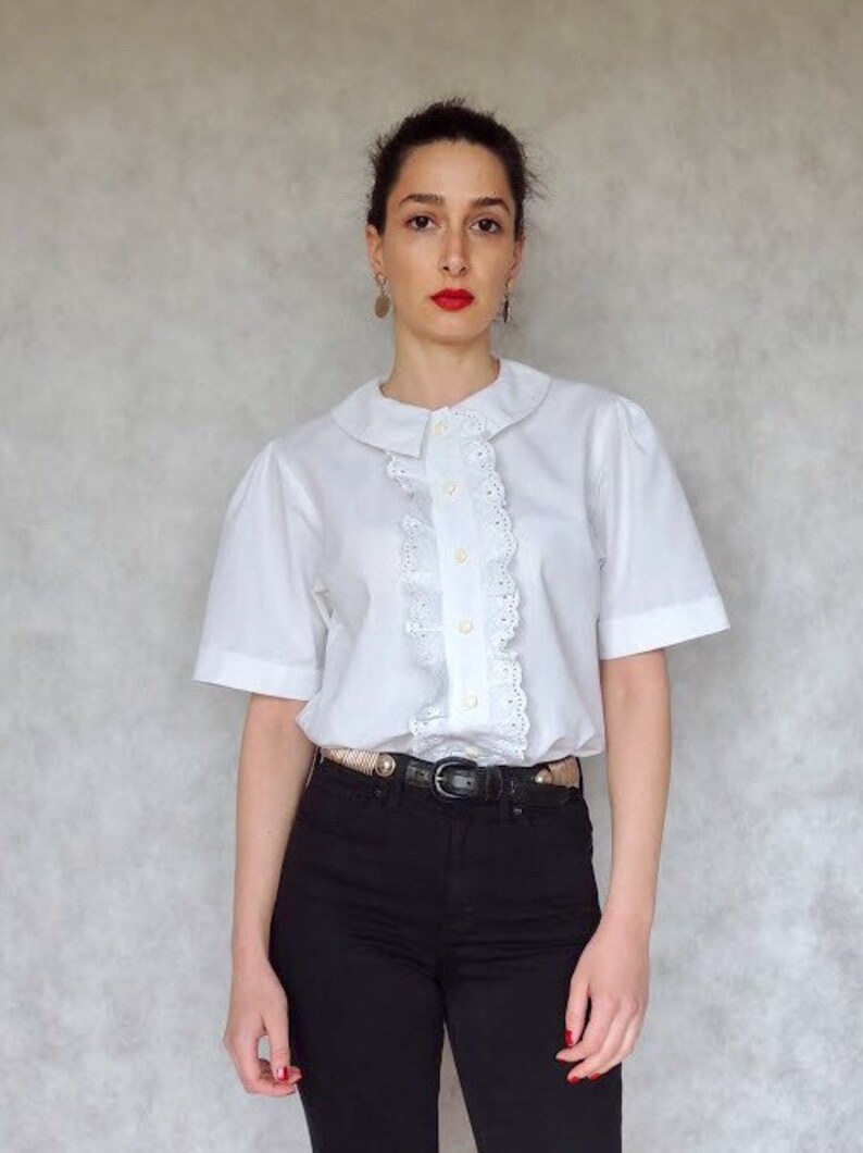 Vintage Women/'s Cotton Ruffle Button Up White Blouse
