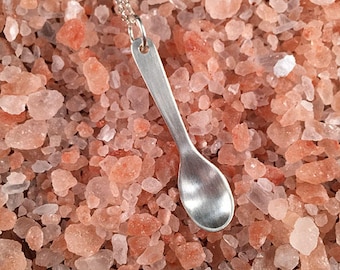 Colgante de cuchara de panadero hecho a mano en plata de ley: Regalo para chef