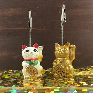 Knocking Cat card holder