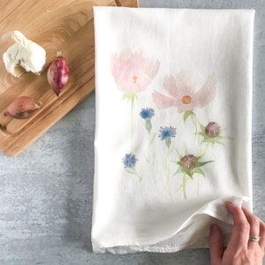 Watercolor Wildflower Print Flour Sack Towels, Farmhouse Kitchen Cotton Tea Towels, Colorful Spring Kitchen Decor, Mother’s Day