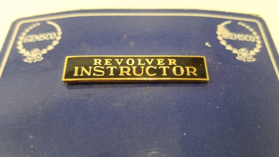 Vintage Gemsco Revolver Instructor Pinback - image 3