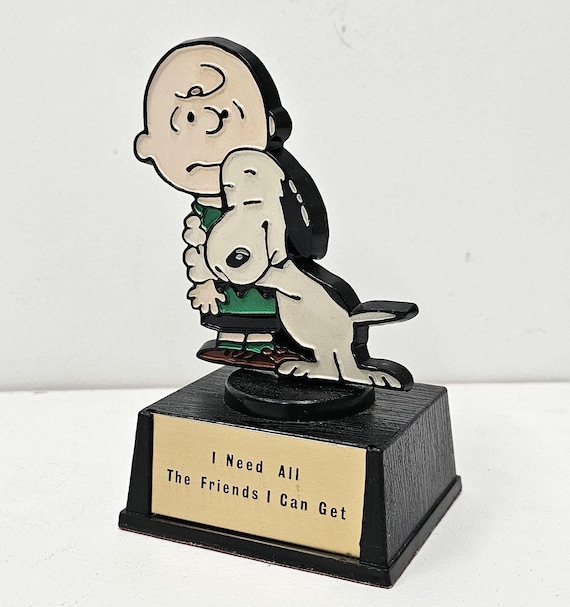 Vintage 1970 Aviva Charlie Brown and Snoopy Trophy - Charles M