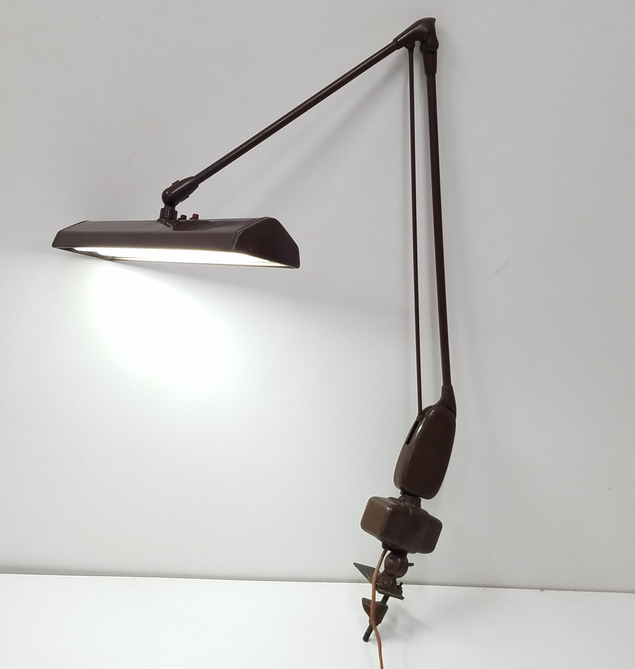 Vintage Mid-century Dazor Floating Desk Lamp: Architectural