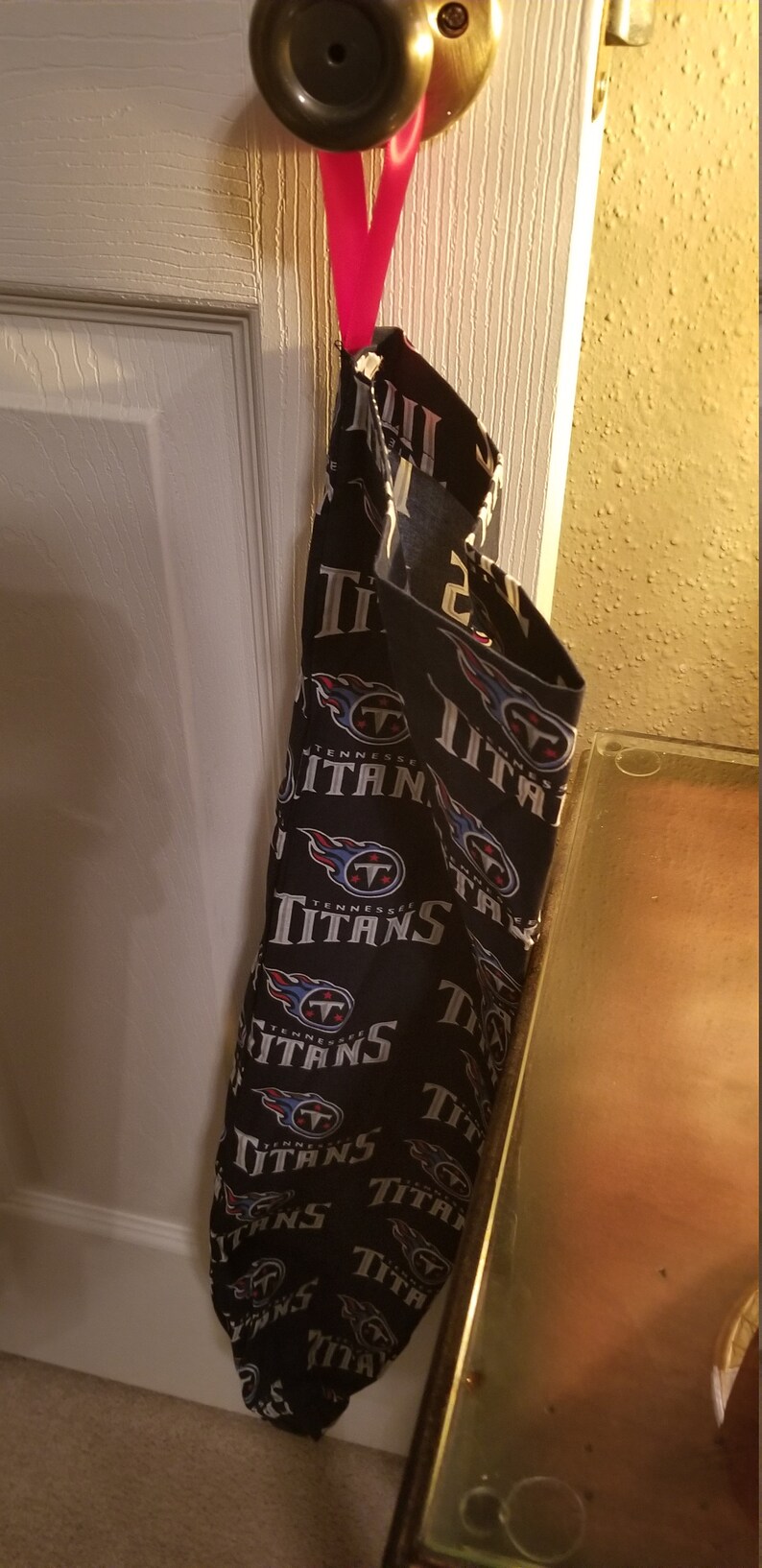 Tennessee Titan Bag Dispenser