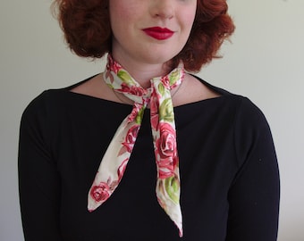Rockabilly Style Pinup Head Scarf / Head Wrap / Rosie Wrap / Retro Style Rose Print