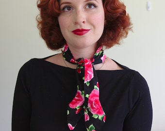 Rockabilly Style Pinup Head Scarf / Head Wrap / Rosie Wrap / Retro Style Dark Rose Print