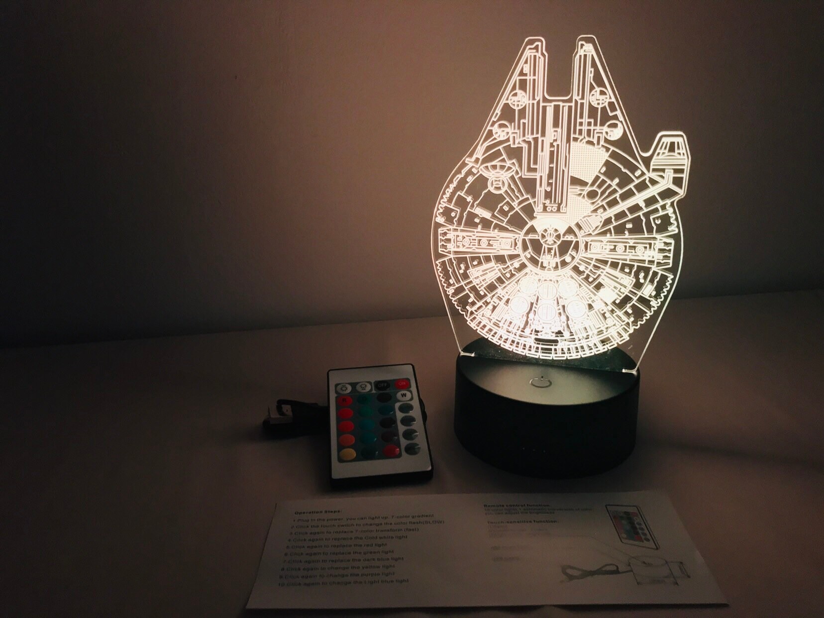 Lampe de Bureau (ou de Chevet) Millenium Falcon Star Wars