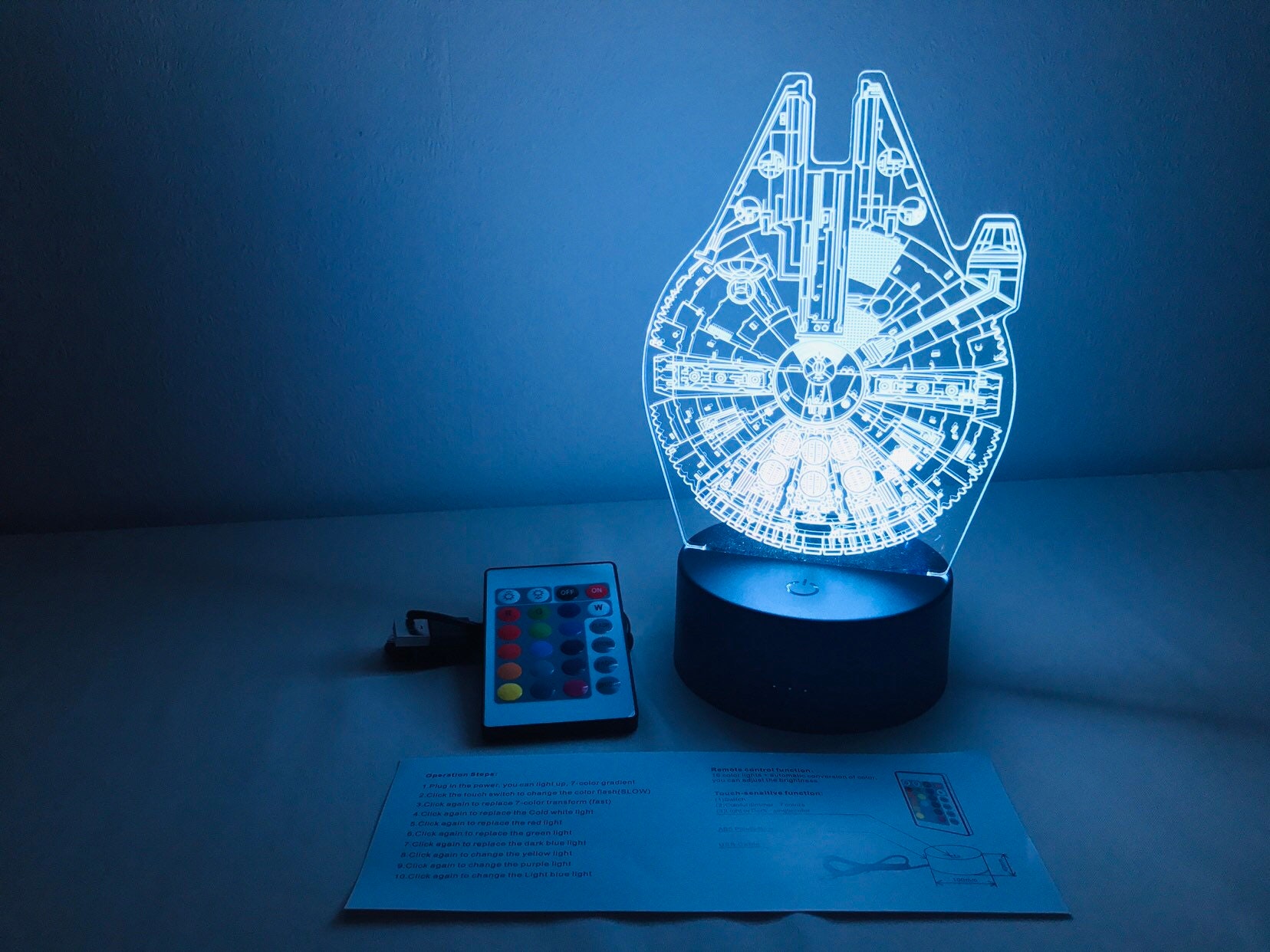 Star Wars Millennium Falcon 3D Kristall LED Schlüsselanhänger Nachtlicht RGB 