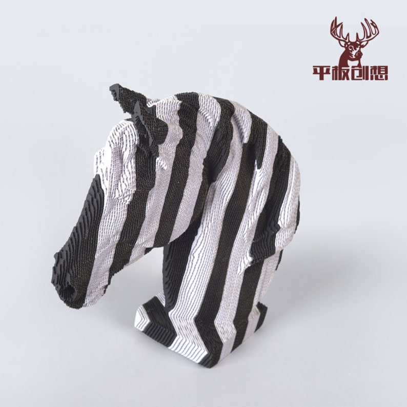 Tête de cheval Sculpture en carton DIY, Papercraft DIY, Art mural 3D, Décoration intérieure, Carton ondulé, Décor mural animal, Cadeau DIY zebra