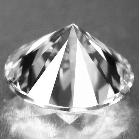 12 ct Triangle Top Russian Quality CZ Extra Brilliant 14 x 14 mm 12 ct Triangle Top Russian Quality CZ Extra Brilliant 14 x 14 mm