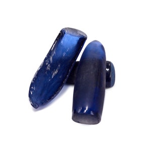 Pedra áspera solta de corindo de safira azul, bocha de safira criada em laboratório, áspera para lapidação, qualidade superior (pedra de 150 quilates)