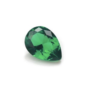 Nano Crystal Emerald Green Color Pear Faceted AAA Loose Gemstones for Jewelry Makings, Heat Resistant (4x3mm - 18x13mm)