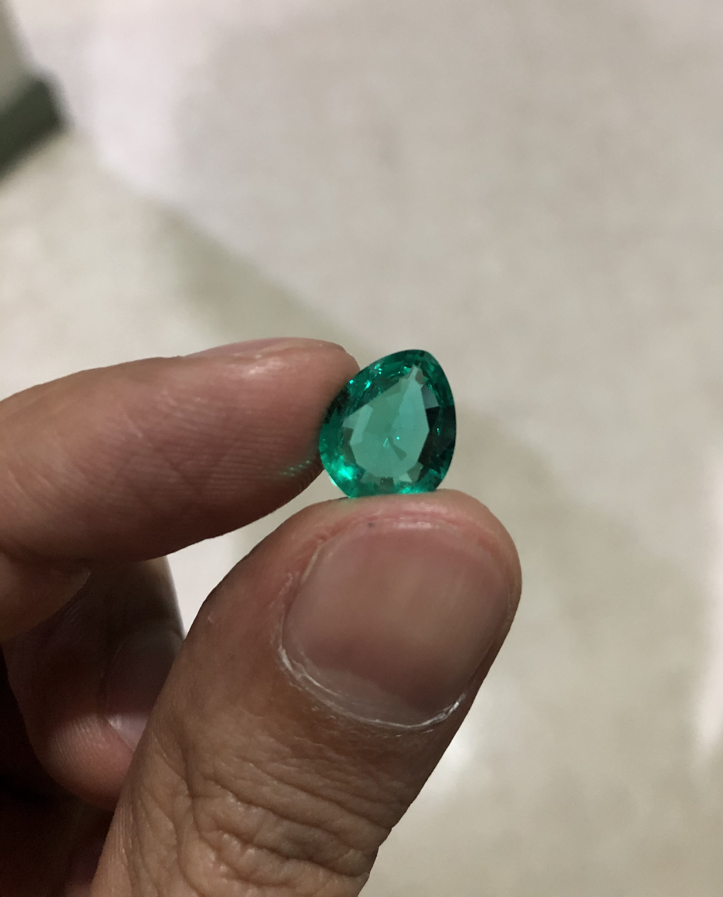 1 Stück Zirkonia 8 x 6 mm Oval AAA emerald grün CZ // Qualität AAA+Zirkonia 