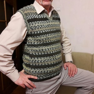 Men sweater vest green hand knit cardigan men sleeveless handmade wool vest brown sweater men cardigan Father gift warm vest wool sweater